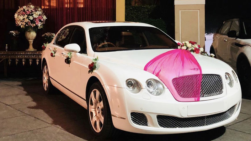 Bentley Luxury Wedding Car – Redefining Wedding Grandeur